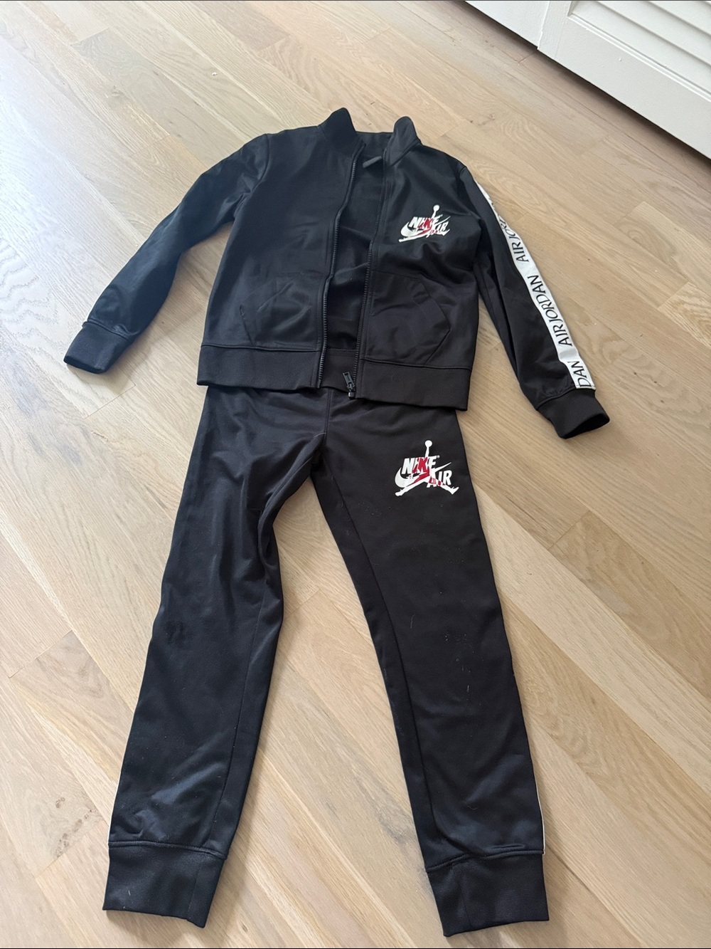 Nike air Jordan Black Kids Tracksuit with Logo Jacket & Pants